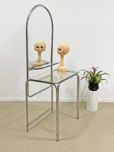 Krómozott csővázas design fésülködőasztal
