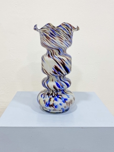 Gyönyörű muránói fodros üveg váza, kék színben