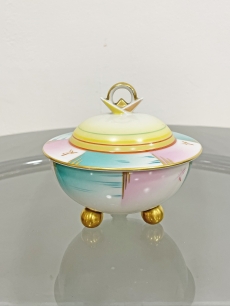 Pompás, golyólábú, art deco porcelán bonbonier